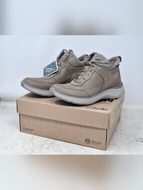 NWT Clarks Women's Taupe C-Shell Mid-Top Casual Walking Shoes